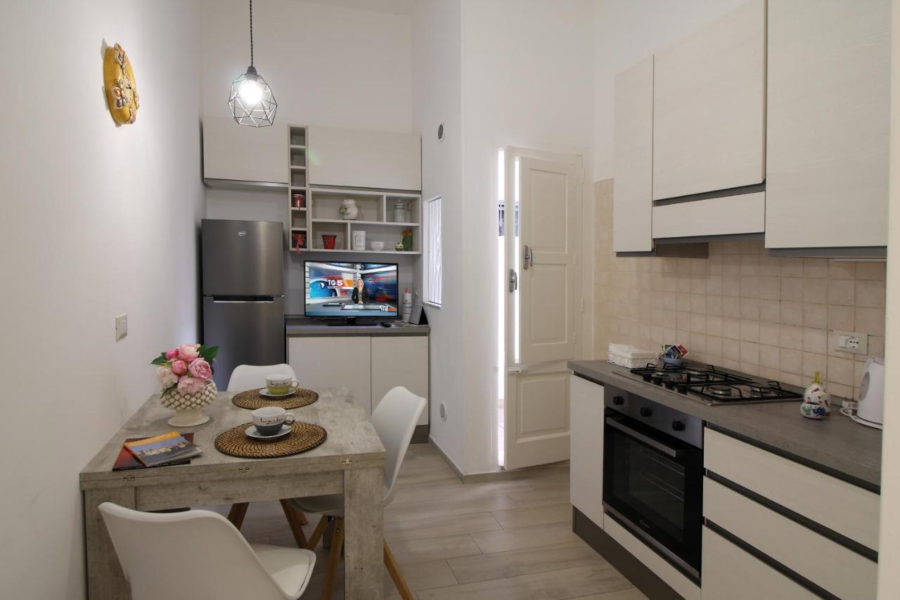 Dimora Camicia 84 Apartment Monopoli Bagian luar foto